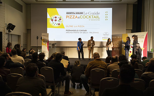 Premio “Giovane Famiglia”, "Oltre la pizza" e "Pizza Fritta" della guida di Identità Golose 2025 1